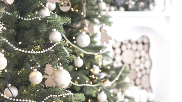 Decorate Your Home For Christmas with Christmas Décor that Inspires ...